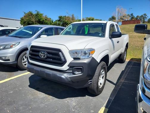2023 Toyota Tacoma SR