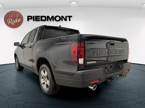 Crystal Black Pearl 2026 Honda Ridgeline RTL