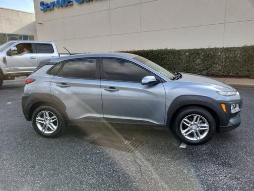 2020 Hyundai KONA SE