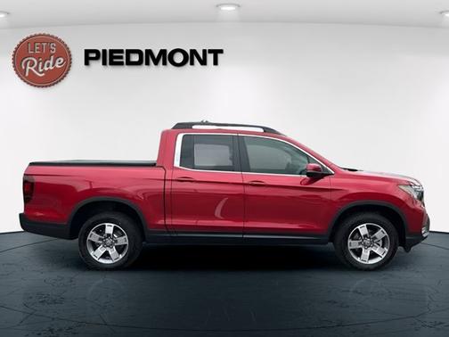 Radiant Red Metallic II 2026 Honda Ridgeline RTL