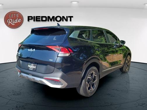 Fusion Black 2023 Kia Sportage LX