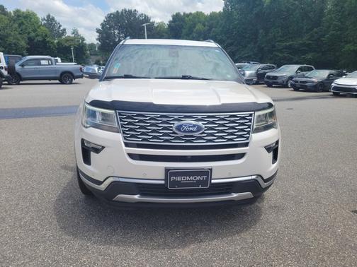 White 2018 Ford Explorer Platinum