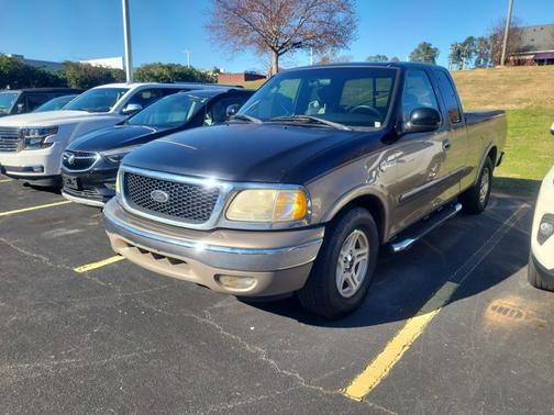 2003 Ford F-150 XLT