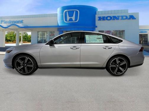 Solar Silver Metallic 2026 Honda Accord SE