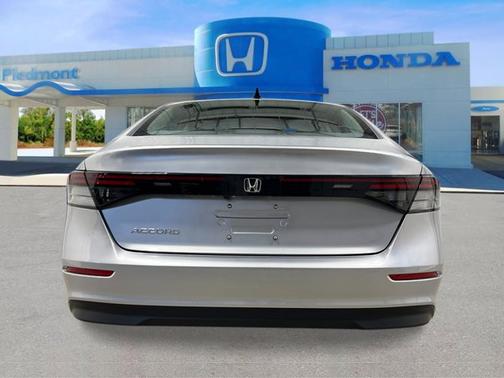 Solar Silver Metallic 2026 Honda Accord SE