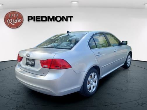 Silver 2009 Kia Optima LX