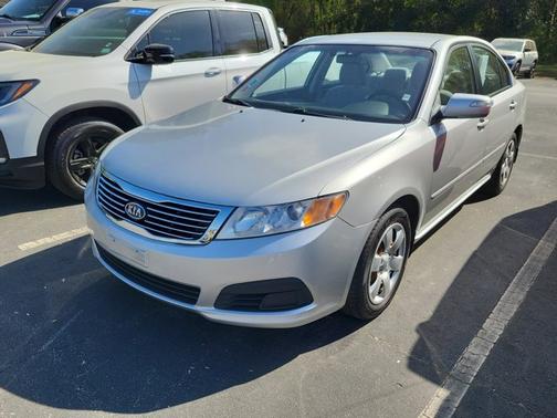 Silver 2009 Kia Optima LX
