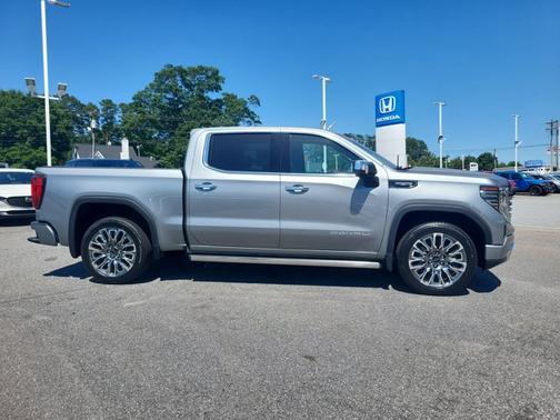 Sterling Metallic 2023 GMC Sierra 1500 Denali
