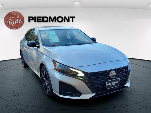 2023 Nissan Altima 2.5 SR