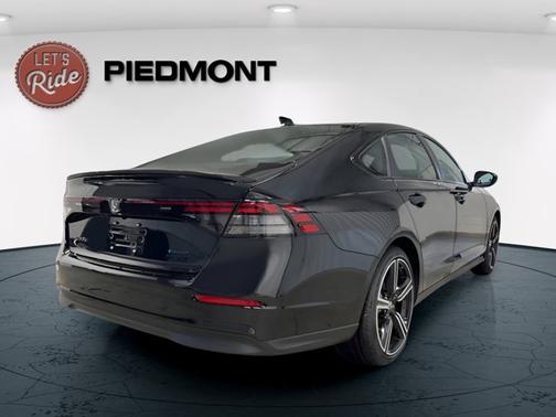 Crystal Black Pearl 2026 Honda Accord Hybrid Sport