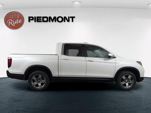 Platinum White Pearl 2026 Honda Ridgeline RTL