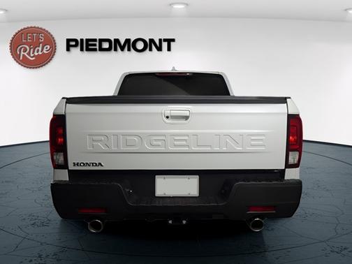 Platinum White Pearl 2026 Honda Ridgeline RTL