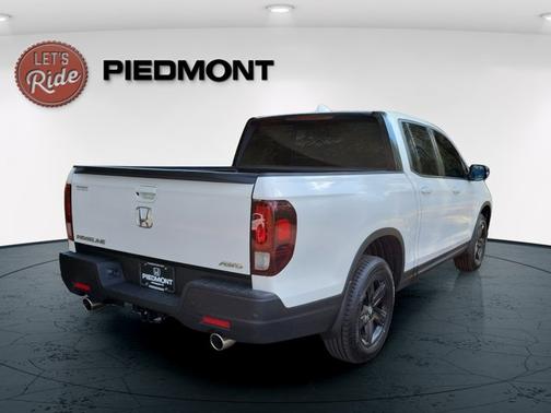 Platinum White Pearl 2023 Honda Ridgeline Black Edition