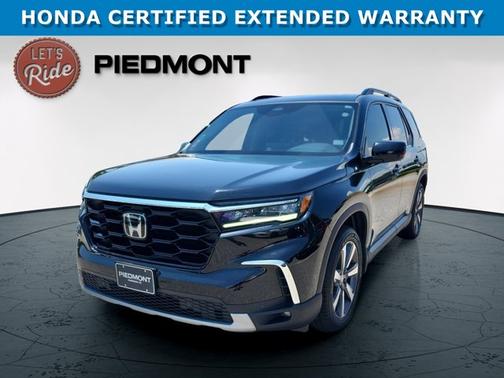 Crystal Black Pearl 2025 Honda Pilot Touring+