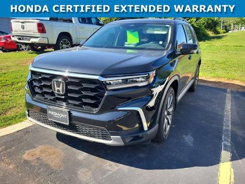 Crystal Black Pearl 2025 Honda Pilot Touring+