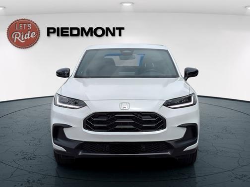 Platinum White Pearl 2026 Honda HR-V Sport