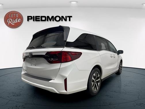 Platinum White Pearl 2026 Honda Odyssey EX-L