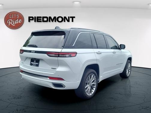 Bright White Clearcoat 2025 Jeep Grand Cherokee Summit