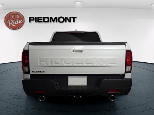 Platinum White Pearl 2026 Honda Ridgeline RTL