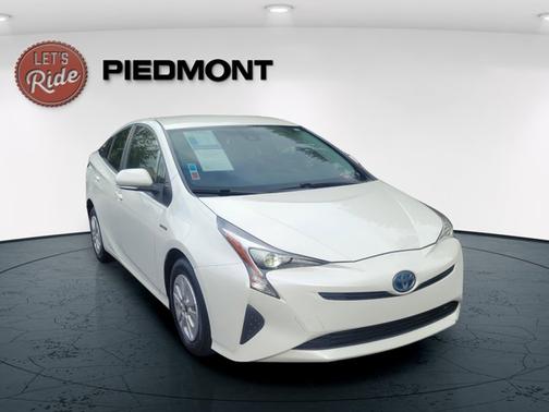 2017 Toyota Prius Three