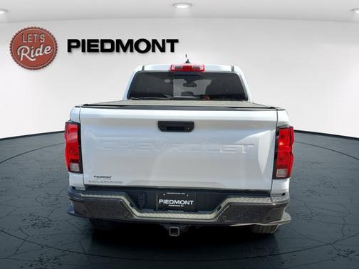 Summit White 2023 Chevrolet Colorado 4WD Trail Boss