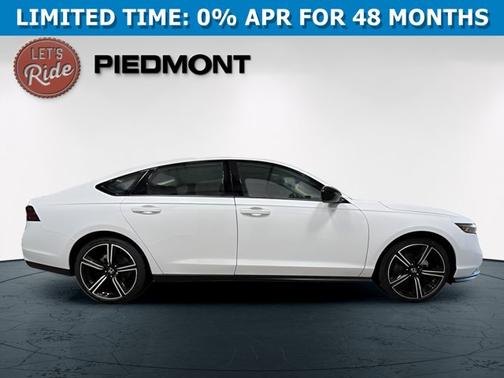 Platinum White Pearl 2026 Honda Accord SE