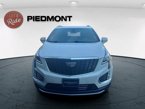 Crystal White Tricoat 2024 Cadillac XT5 AWD Premium Luxury