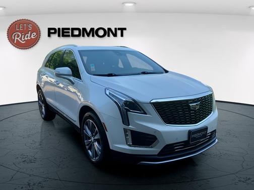 Crystal White Tricoat 2024 Cadillac XT5 AWD Premium Luxury