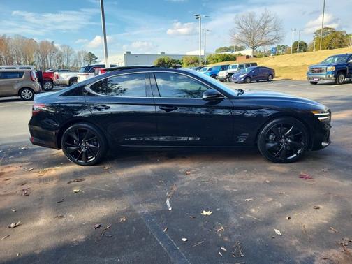 2023 Genesis G70 2.0T