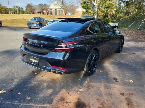 2023 Genesis G70 2.0T