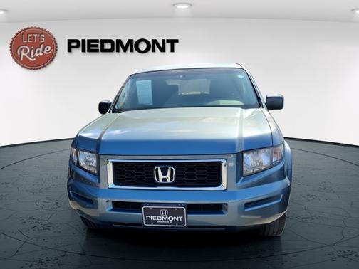 Blue 2008 Honda Ridgeline RTX