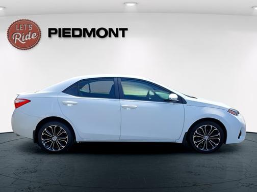 Super White 2014 Toyota Corolla S Plus