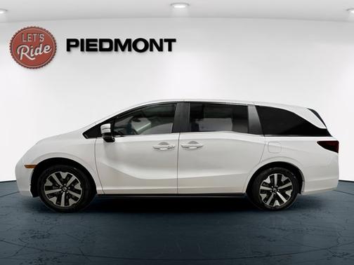 Platinum White Pearl 2026 Honda Odyssey EX-L