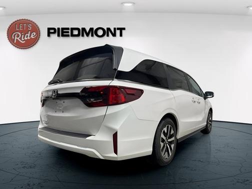 Platinum White Pearl 2026 Honda Odyssey EX-L