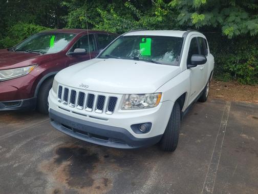 Bright White 2013 Jeep Compass Latitude