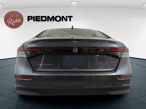 Meteorite Gray Metallic 2026 Honda Accord SE
