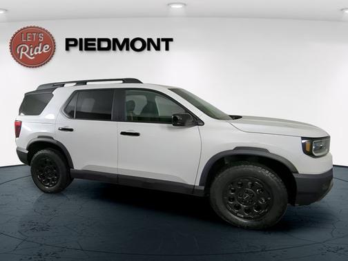 Platinum White Pearl 2026 Honda Passport TrailSport Blackout
