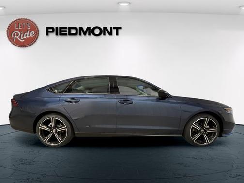 Canyon River Blue Metallic 2026 Honda Accord SE