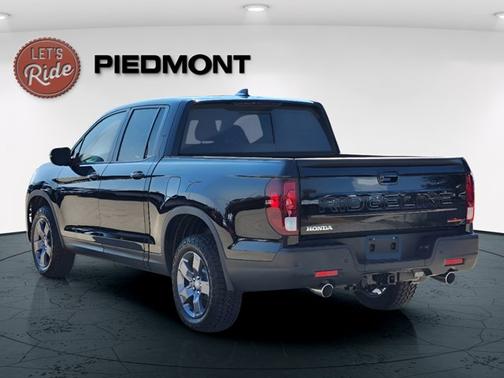 Crystal Black Pearl 2026 Honda Ridgeline TrailSport