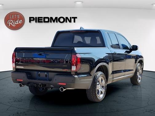 Crystal Black Pearl 2026 Honda Ridgeline TrailSport