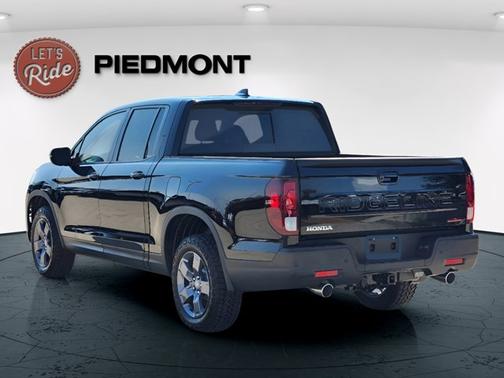 Crystal Black Pearl 2026 Honda Ridgeline TrailSport