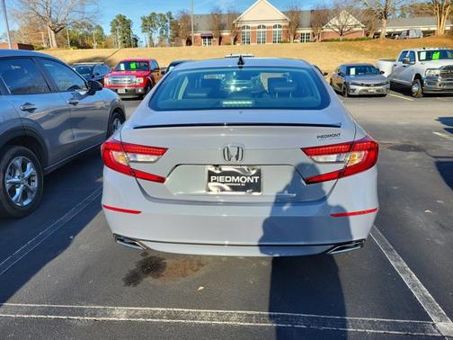 2022 Honda Accord Sport SE