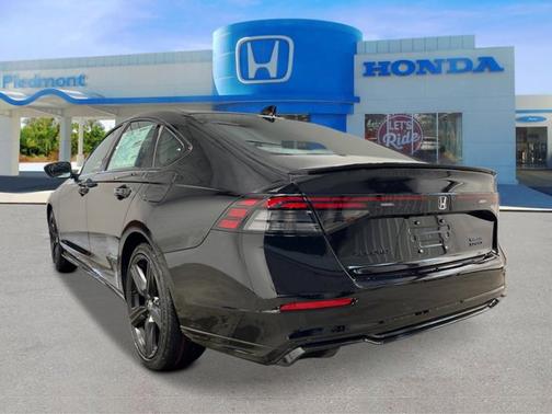 Crystal Black Pearl 2026 Honda Accord Hybrid Sport-L