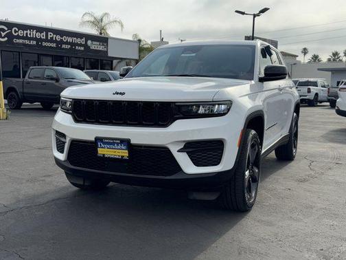 2025 Jeep Grand Cherokee Altitude