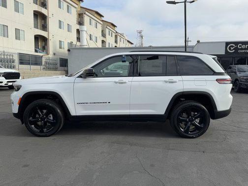 2025 Jeep Grand Cherokee Altitude
