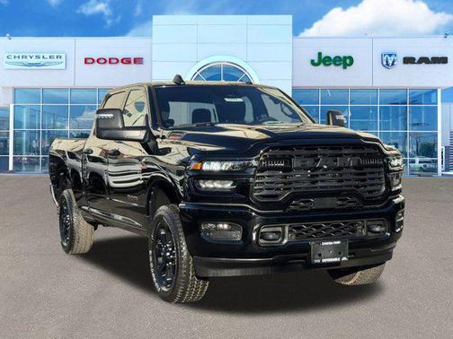 2025 RAM 2500 Big Horn Crew Cab 4x4 6'4' Box
