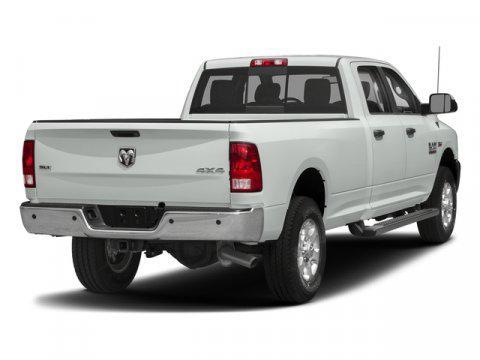 2017 RAM 3500 Big Horn Crew Cab 4x4 8' Box