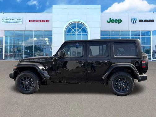 Black Clearcoat 2026 Jeep Wrangler 85th Anniversary