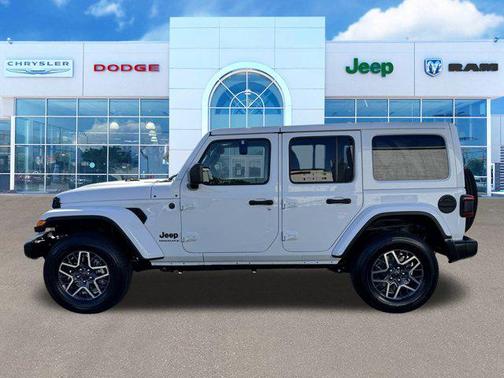 2025 Jeep Wrangler 4-Door Sahara 4x4