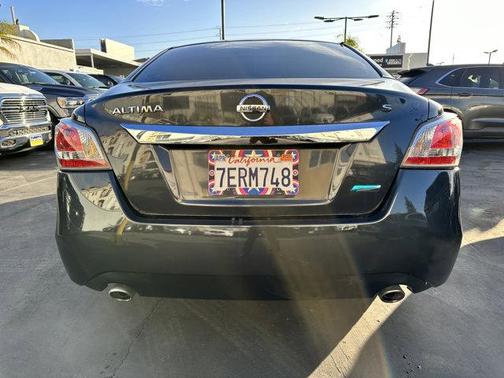 Photo 4 of 45 of 2014 Nissan Altima 2.5 S